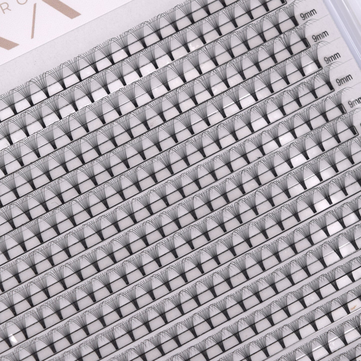 10D 0.05 D Curl - Pre Made Short Stem Fans - XL Tray