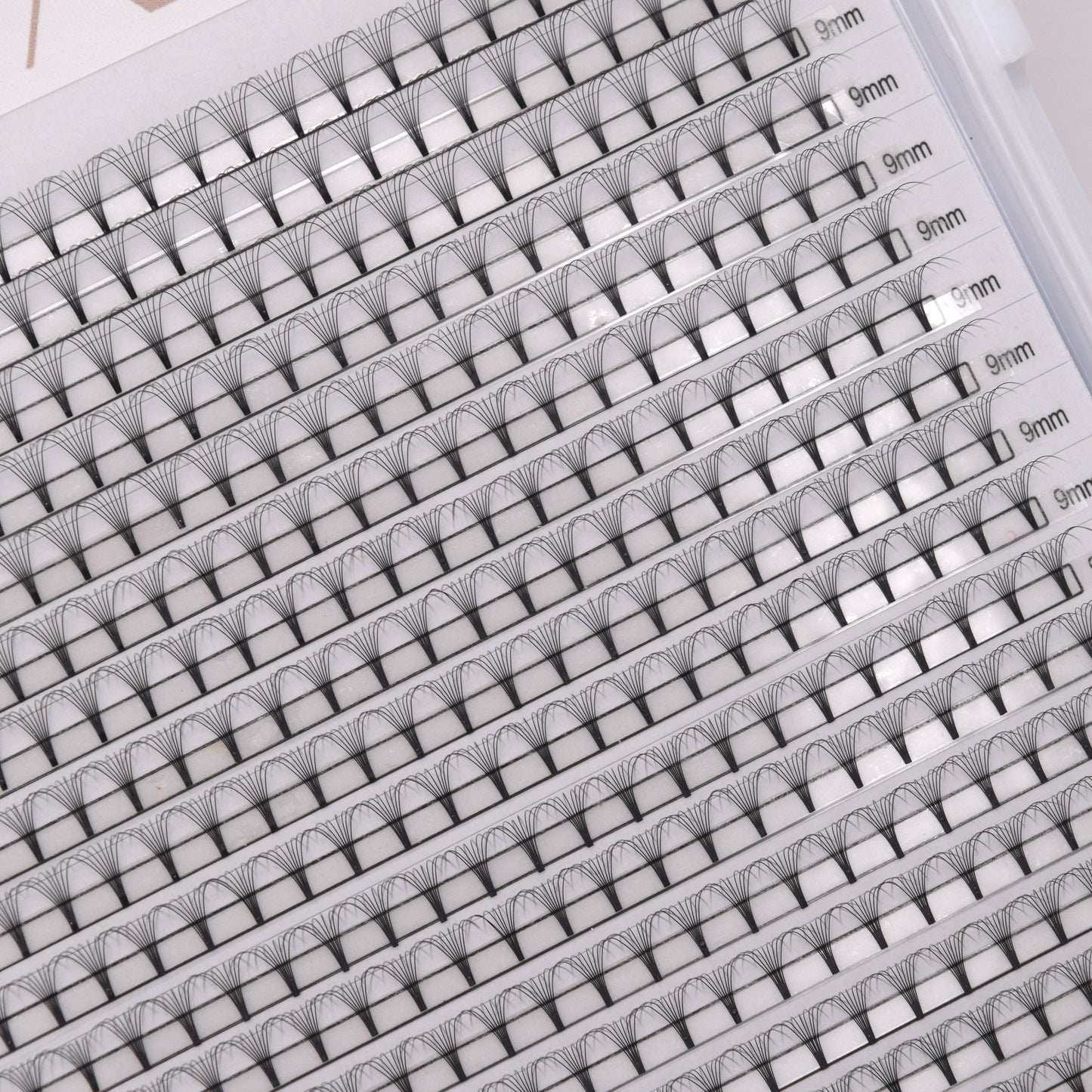 8D 0.05 D Curl - Pre Made Short Stem Fans - XL Tray