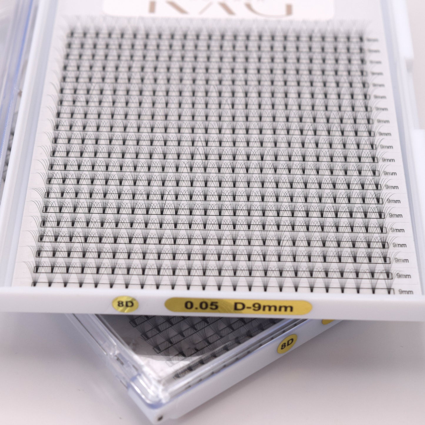 8D 0.05 D Curl - Pre Made Short Stem Fans - XL Tray